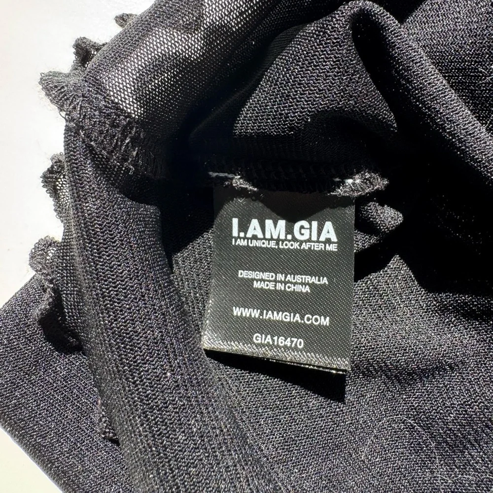 I.AM.GIA Tashi Top – Black - Picture 7 of 11